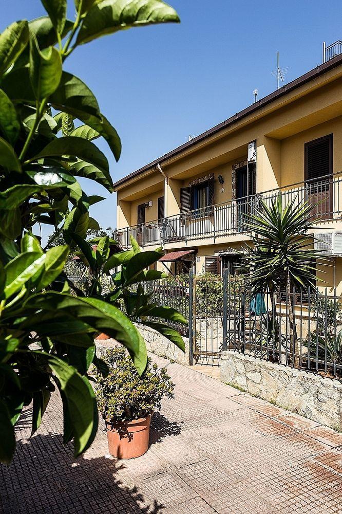 Bed And Breakfast Marina D'Aspra Bagheria Dış mekan fotoğraf
