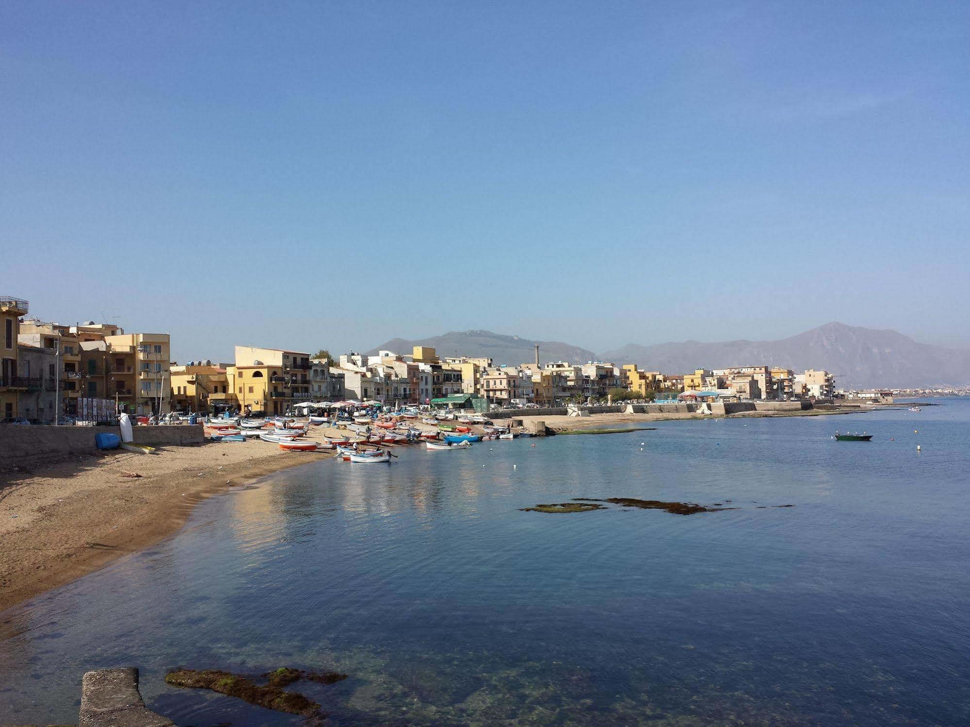 Bed And Breakfast Marina D'Aspra Bagheria Dış mekan fotoğraf